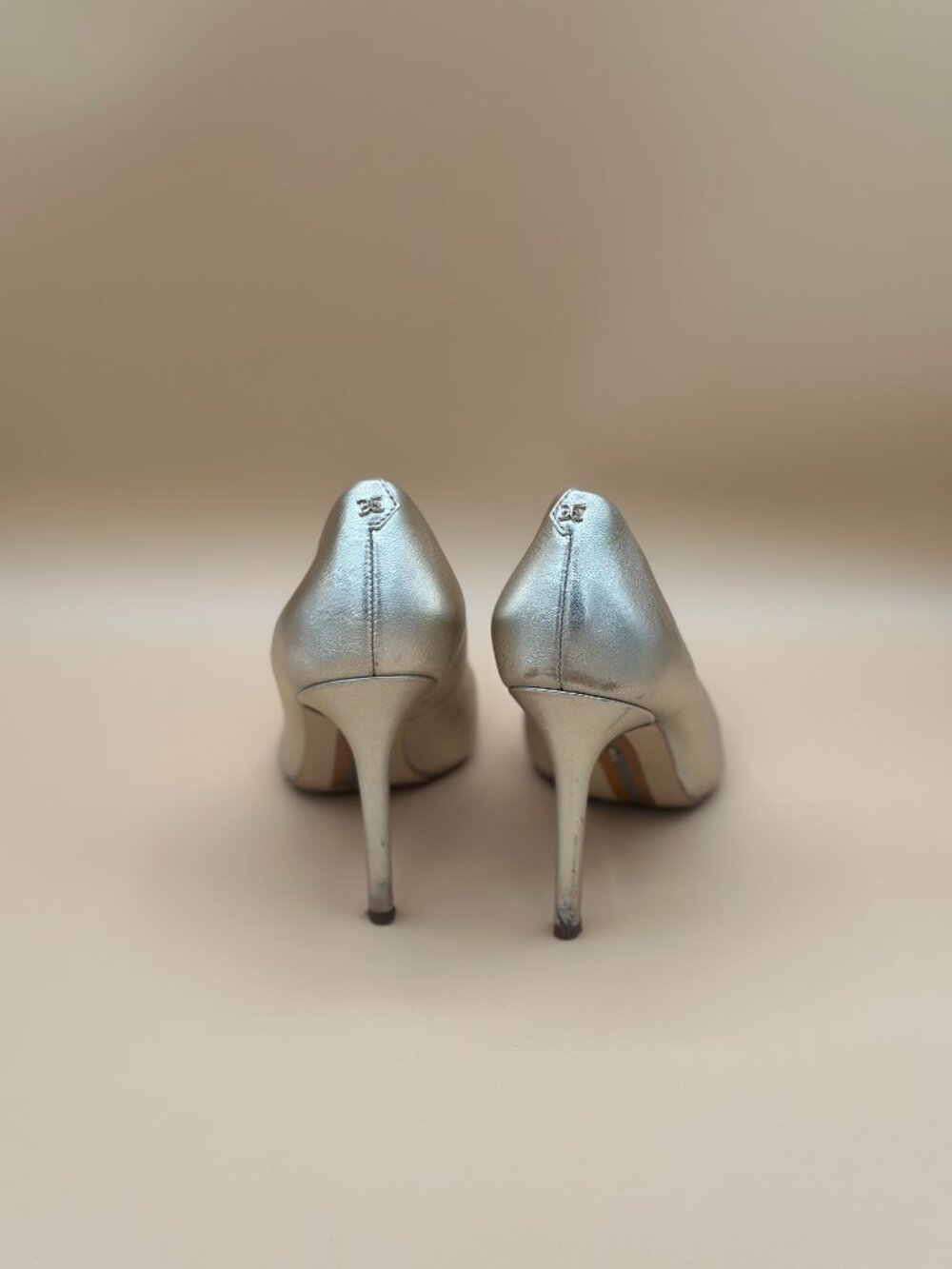 Sam Edelman Hazel LT Gold Leather Pointed Toe Pumps Size 7M - Picture 4 of 6
